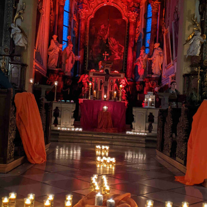 TAIZÉ-ABEND IN DER MARIA-SCHMERZ-KIRCHE