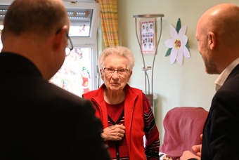 Adventsbesuch Bischof St. Helena