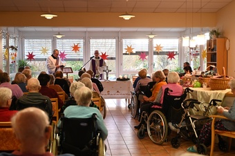 Adventsbesuch Bischof St. Helena