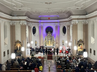 Familiengottesdienst am 3. Advent - Herzensfreude steigt empor Familiengottesdienst am 3. Advent - Herzensfreude steigt empor