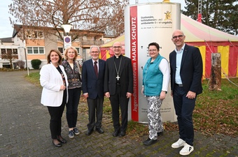 Adventsbesuch Bischof Jugendhilfezentrum Maria Schutz