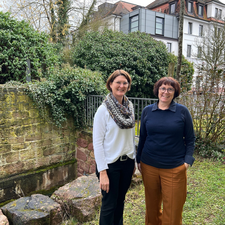 Die zwei Kur- und Rehaseelsorgerinnen Susanne Köhler (Bad Bocklet) und Petra Müller (Bad Kissingen)