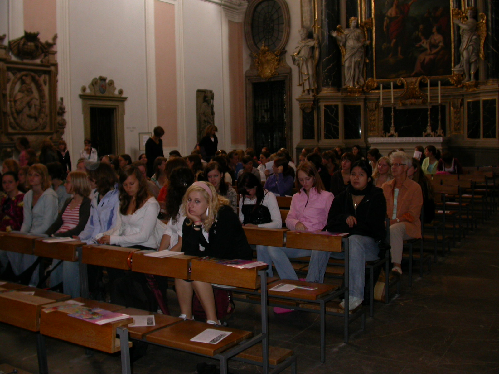 KIRCHLICHER--SCHULEN--SCHÜLERGOTTESDIENST