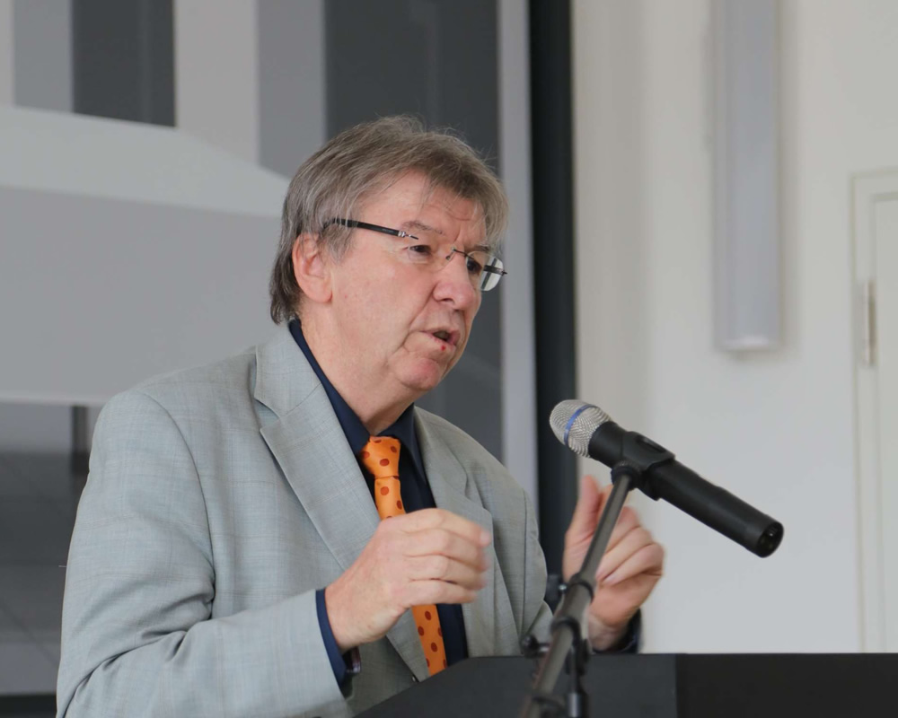 Nachrichten_Klaus Schmalzl