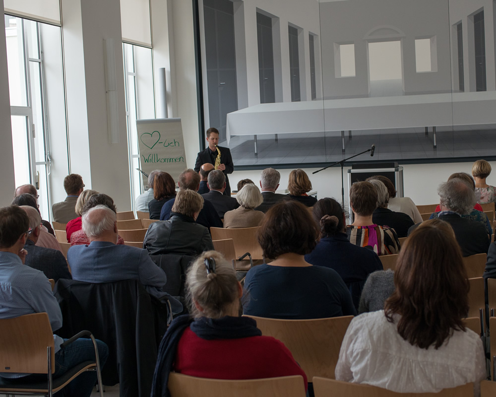 Nachrichten_Klaus Schmalzl