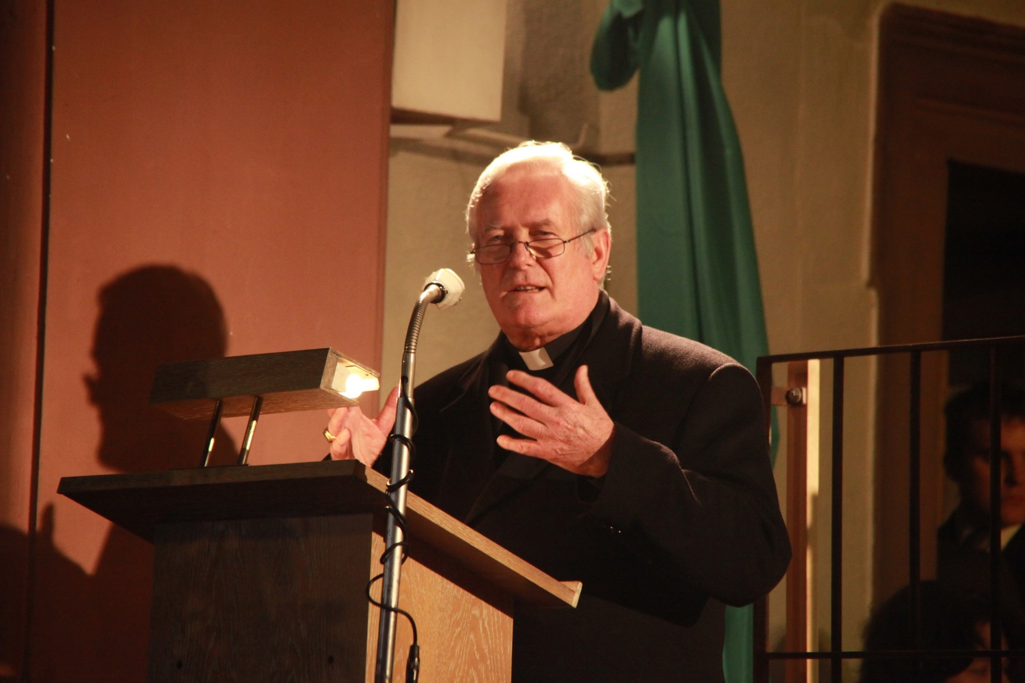 Bischof Dr. Friedhelm Hofmann