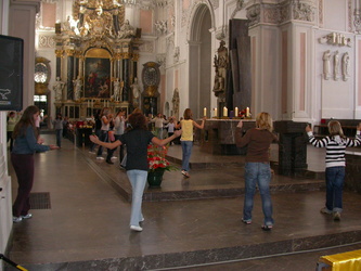 KIRCHLICHER--SCHULEN--SCHÜLERGOTTESDIENST
