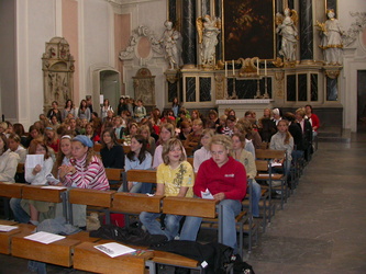 KIRCHLICHER--SCHULEN--SCHÜLERGOTTESDIENST