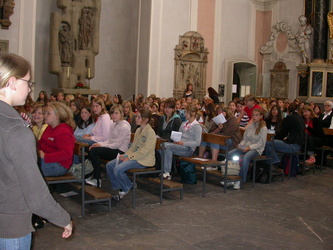 KIRCHLICHER--SCHULEN--SCHÜLERGOTTESDIENST