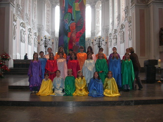 KIRCHLICHER--SCHULEN--SCHÜLERGOTTESDIENST