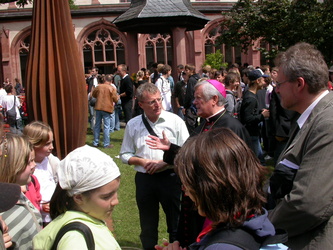 KIRCHLICHER--SCHULEN--SCHÜLERGOTTESDIENST